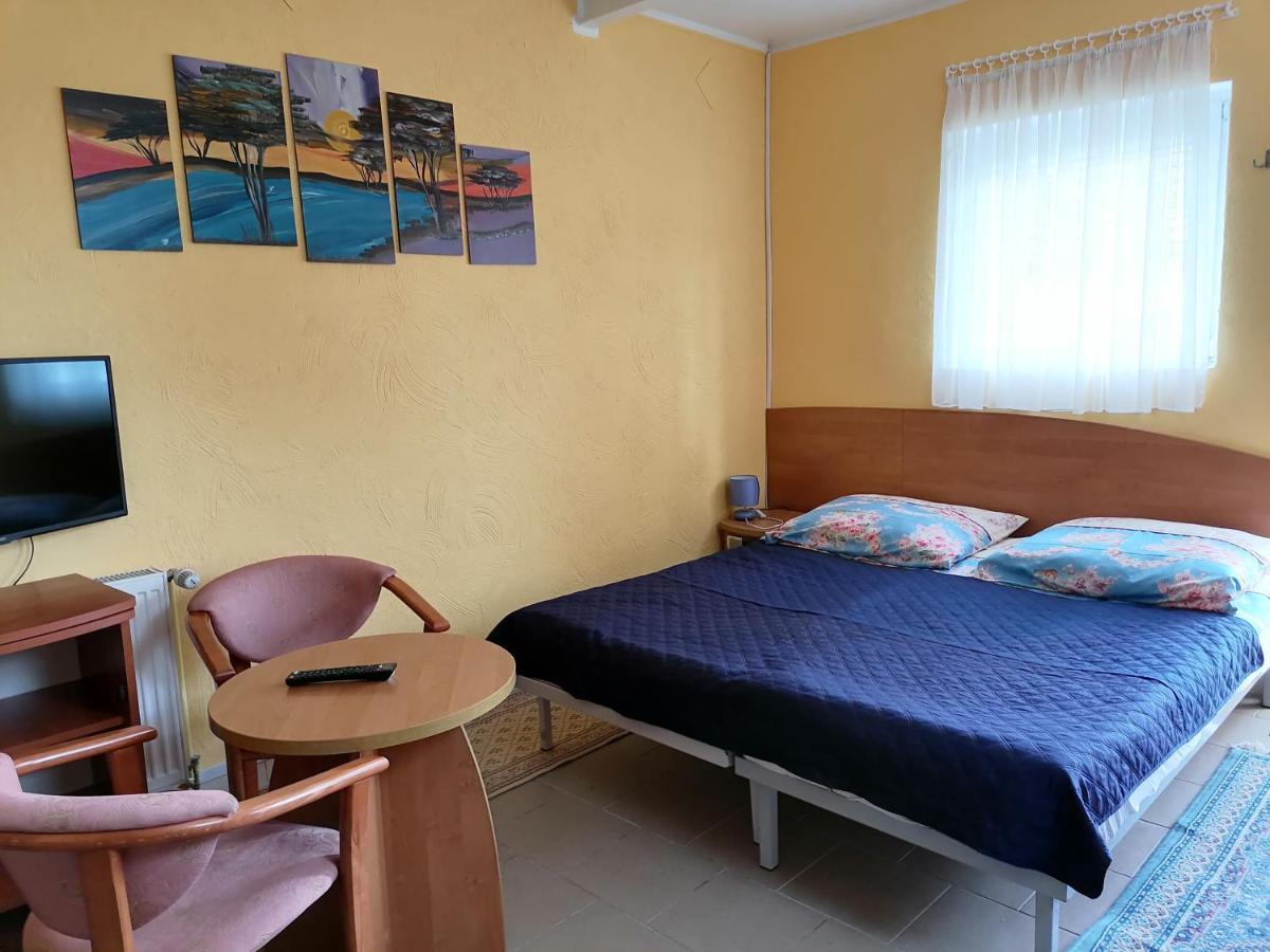 Dom Pod Gruszka Appartement Pobierowo Buitenkant foto