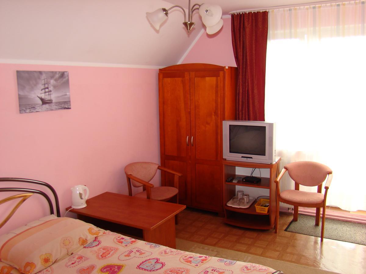 Dom Pod Gruszka Appartement Pobierowo Buitenkant foto