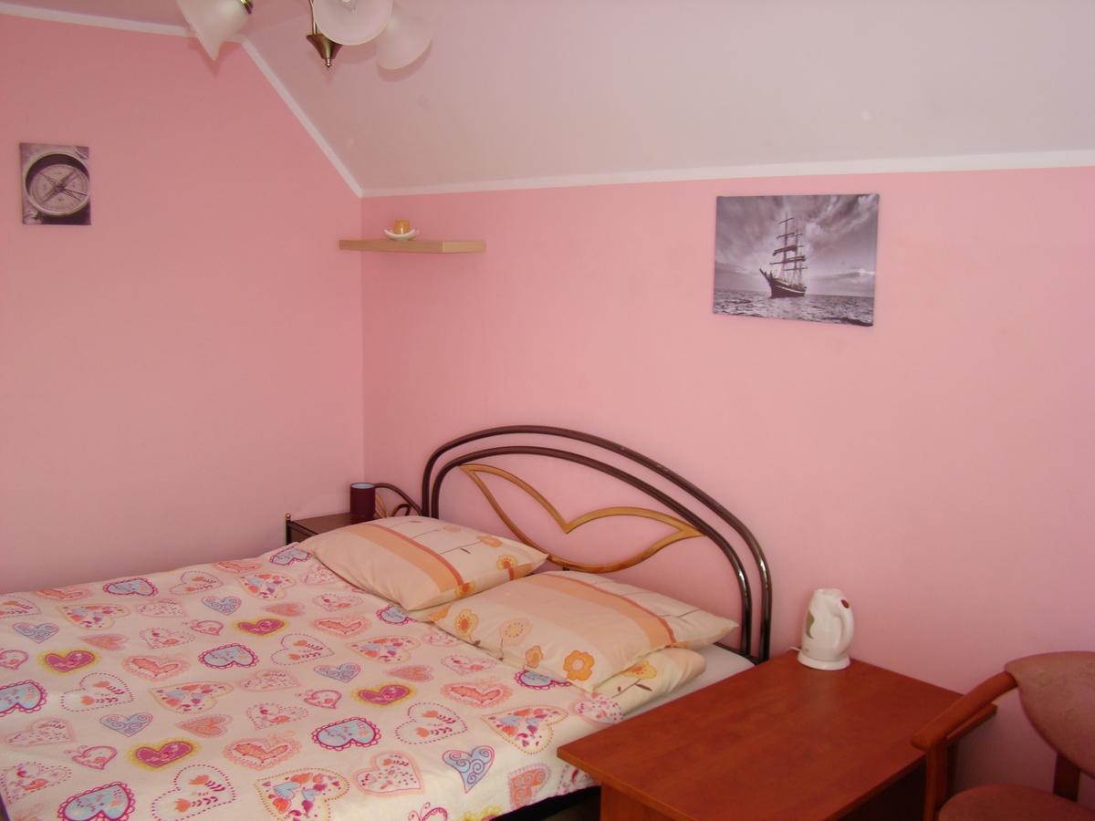 Dom Pod Gruszka Appartement Pobierowo Buitenkant foto