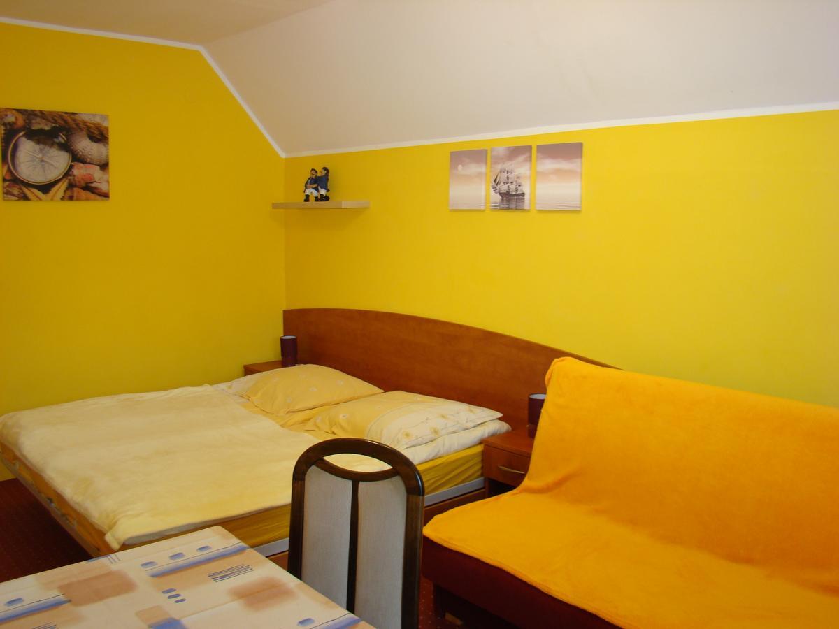 Dom Pod Gruszka Appartement Pobierowo Buitenkant foto