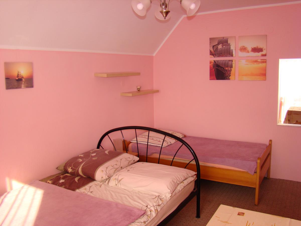 Dom Pod Gruszka Appartement Pobierowo Buitenkant foto