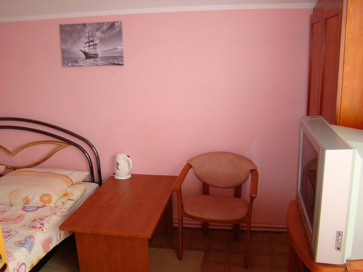 Dom Pod Gruszka Appartement Pobierowo Buitenkant foto